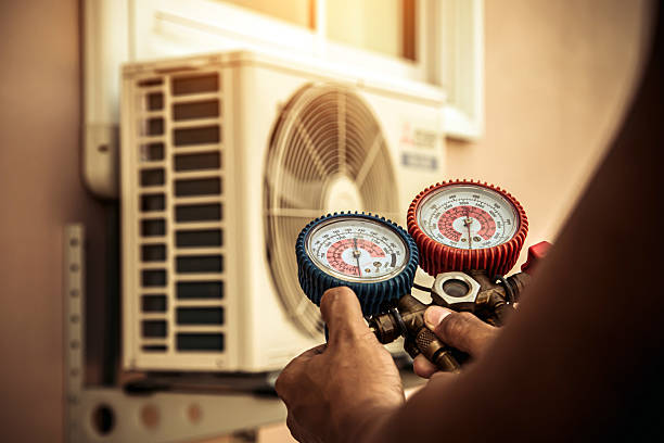 Professional Hvac technician working in Salisbury Center, NY